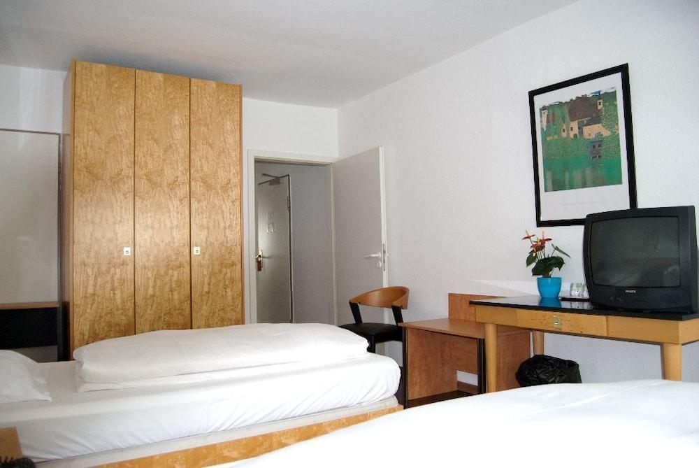 Rugs Hotel Duesseldorf Bagian luar foto