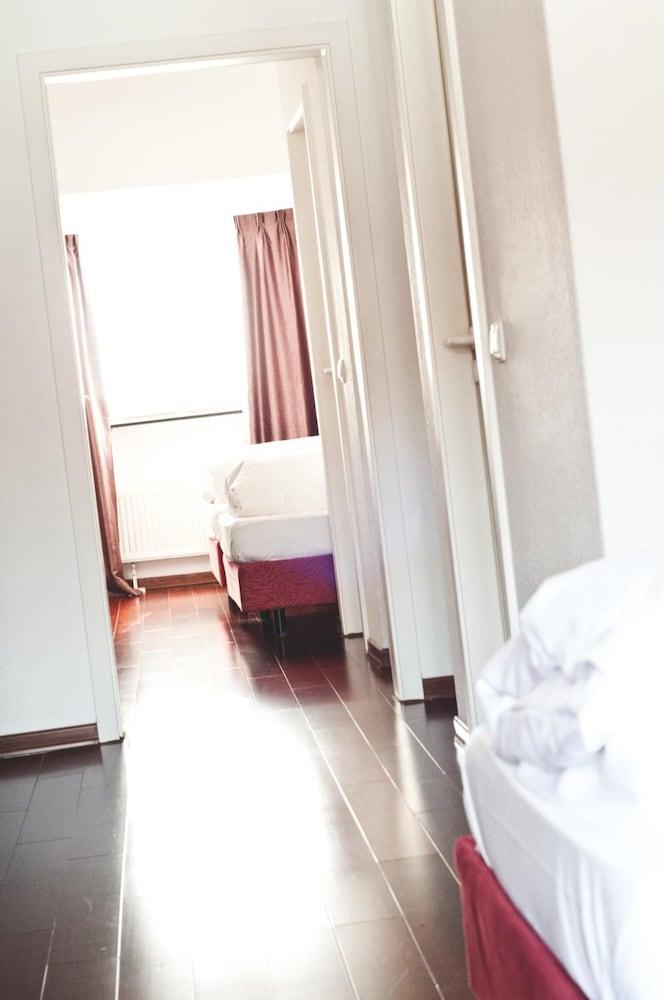 Rugs Hotel Duesseldorf Bagian luar foto