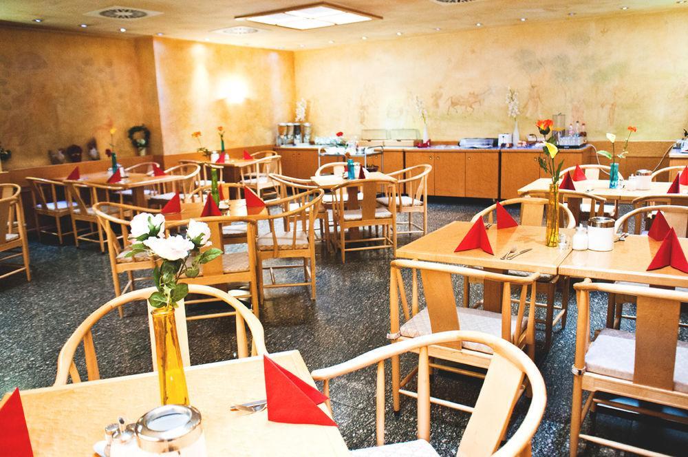 Rugs Hotel Duesseldorf Bagian luar foto