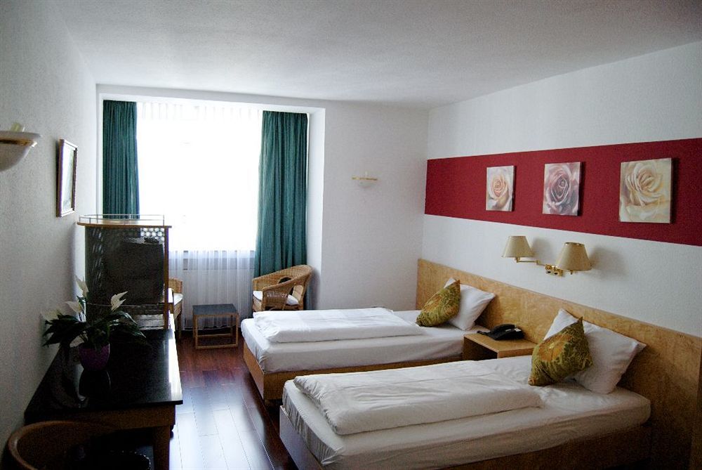 Rugs Hotel Duesseldorf Bagian luar foto