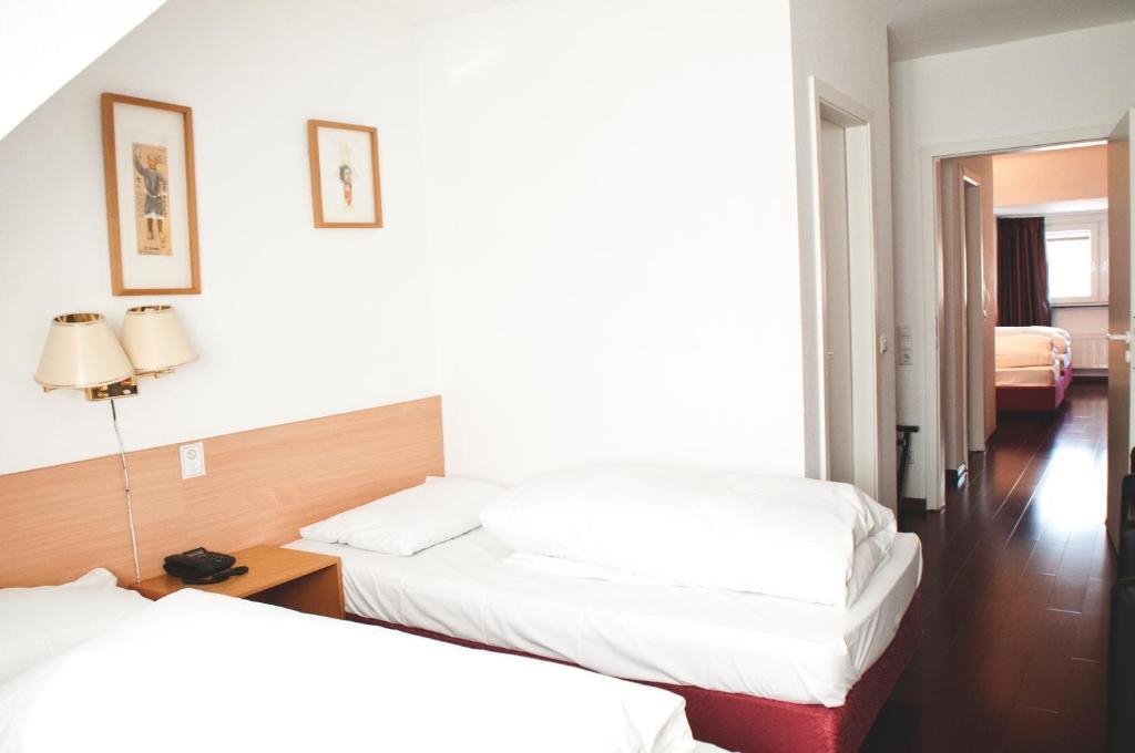 Rugs Hotel Duesseldorf Ruang foto