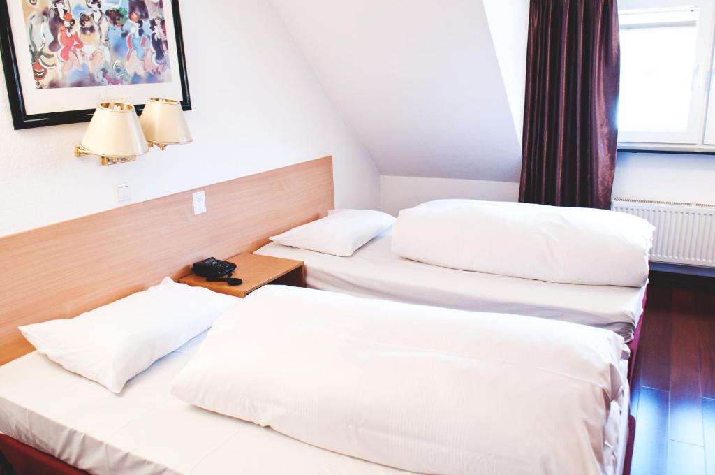 Rugs Hotel Duesseldorf Ruang foto