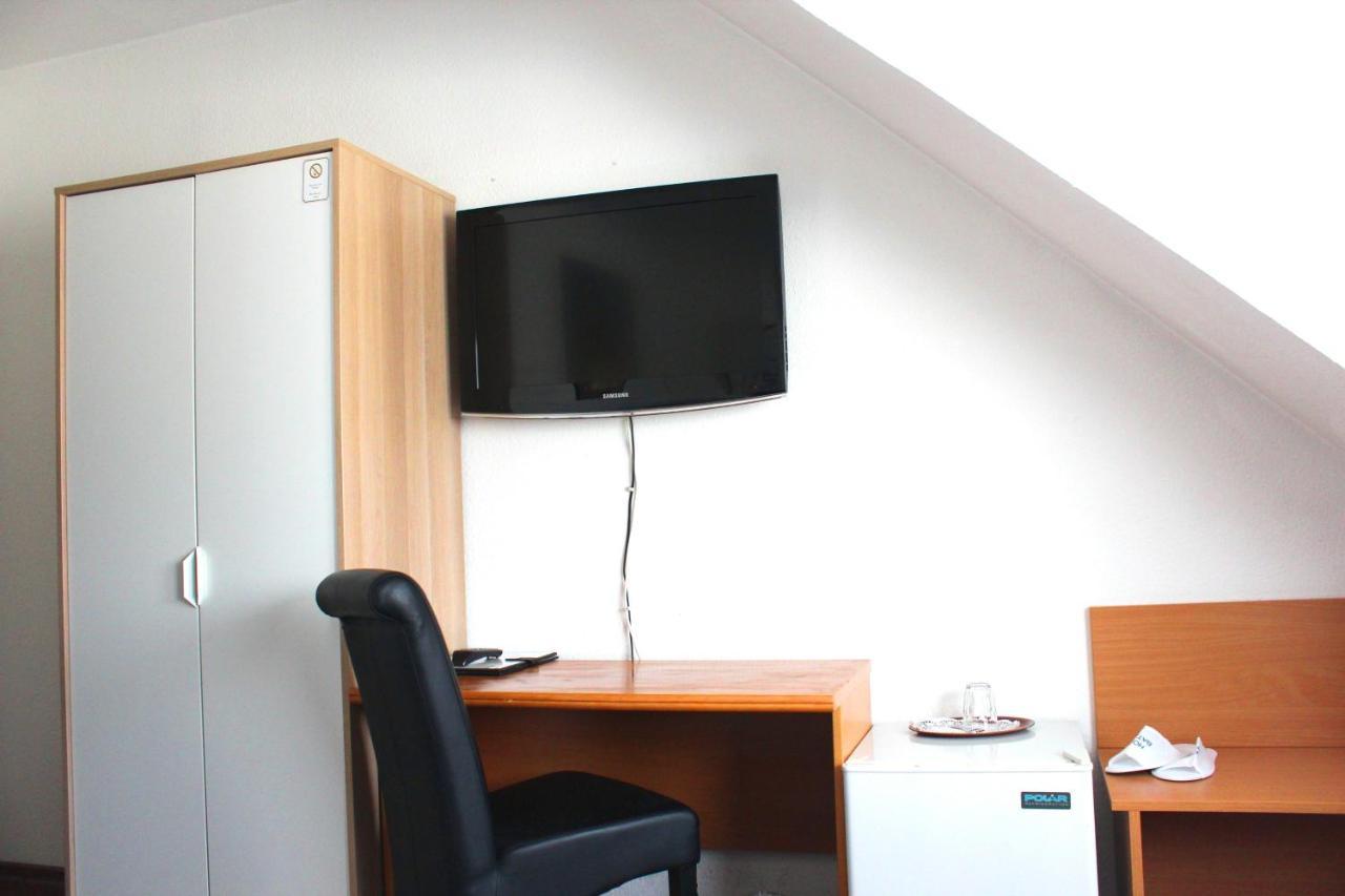 Rugs Hotel Duesseldorf Bagian luar foto