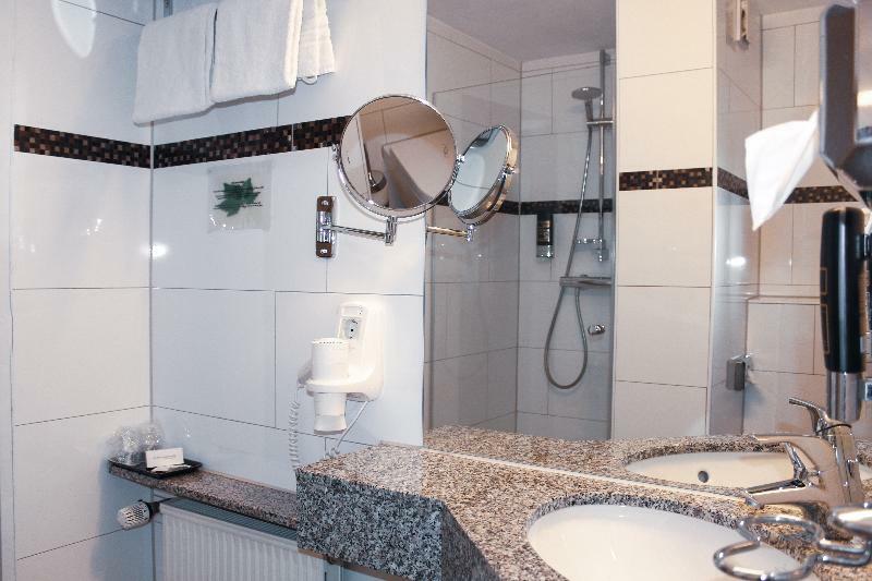 Rugs Hotel Duesseldorf Bagian luar foto